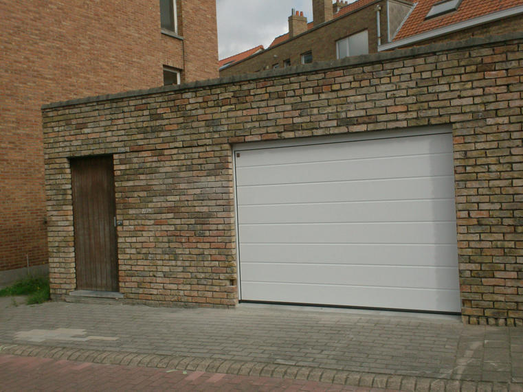 Hörmann - Klassieke garagepoort M-profilering Wit, uit staal