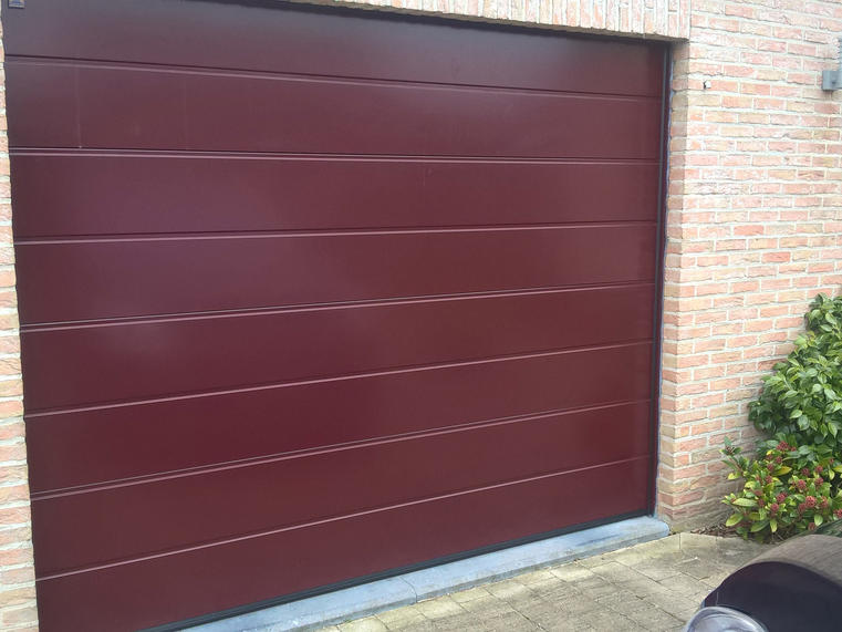 Hörmann - Klassieke garagepoort M-profilering Bruin, uit staal