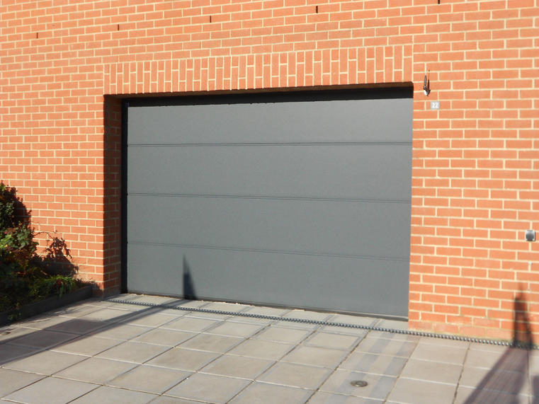 Hörmann - Klassieke garagepoort L-profilering Grijs, uit staal