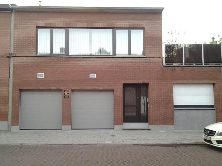 Hörmann - Klassieke garagepoort M-profilering Grijs, uit staal