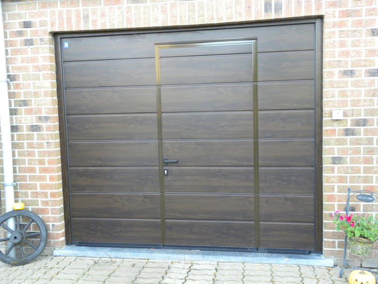 Hörmann - Klassieke garagepoort M-profilering Houtlook, uit staal
