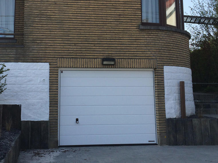 Hörmann - Klassieke garagepoort M-profilering Wit, uit staal