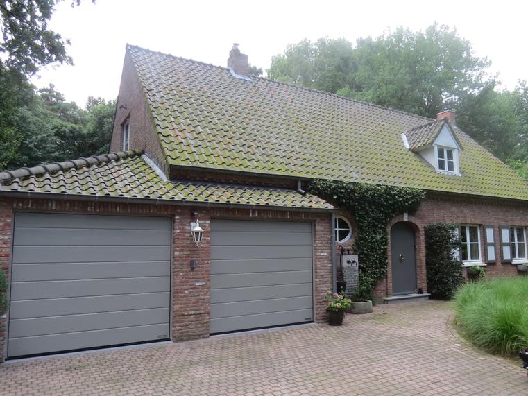 Hörmann - Landelijke garagepoort M-profilering Grijs, uit staal